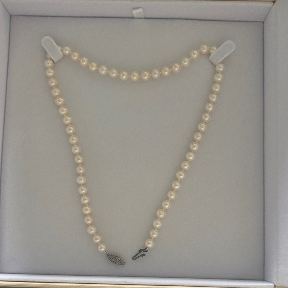 Authentic Pearl Necklace